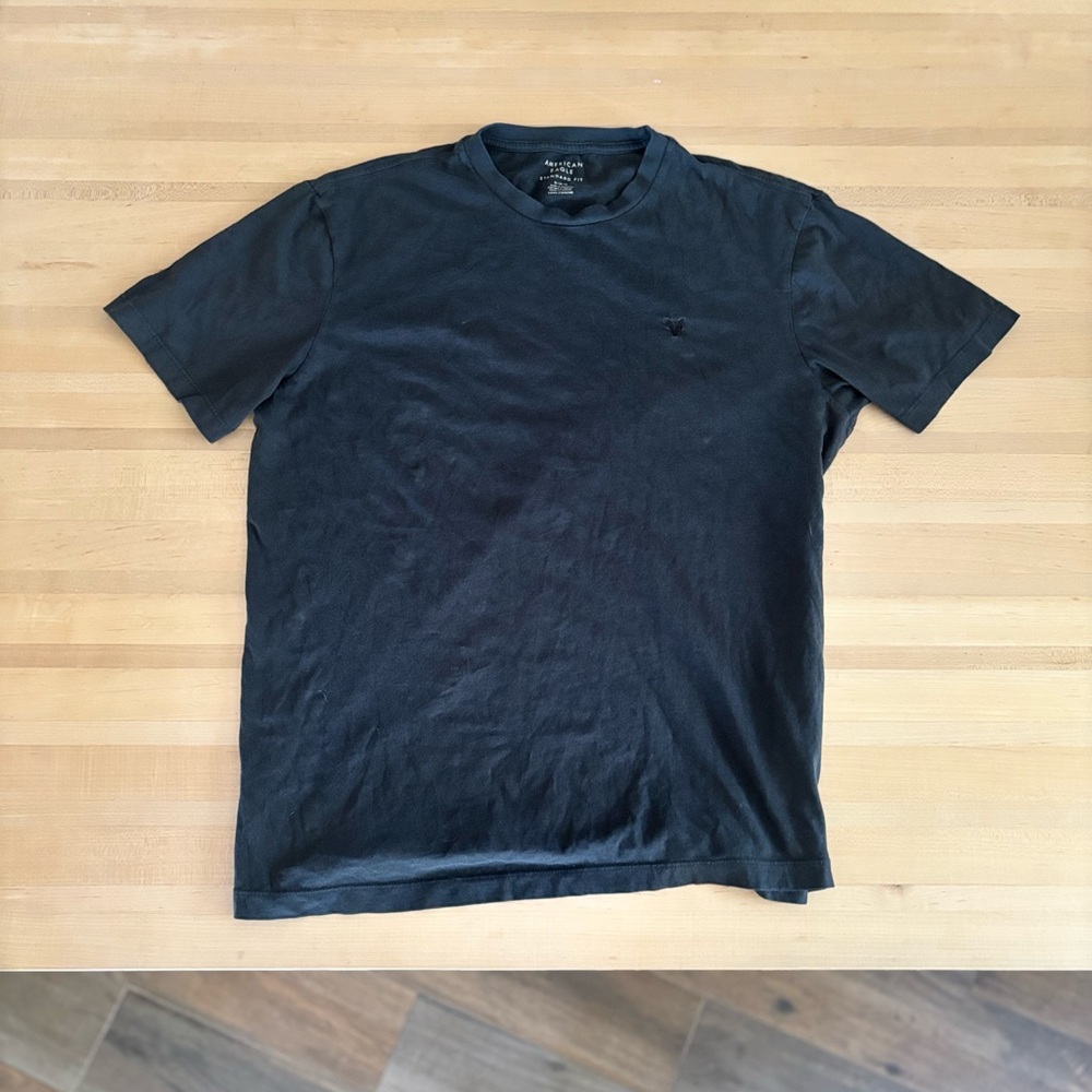 American Eagle Outfitters Black Short Sleeve Tee
